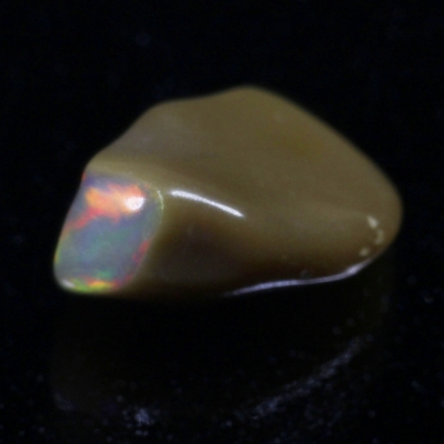  Камень радужный опал необработанный натуральный 1.50 карат арт. 16180