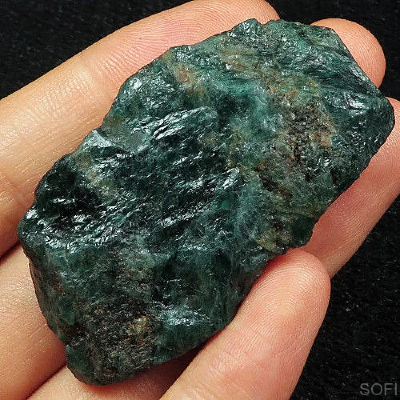 Камень Апатит натуральный самородок 160.00 карат арт. 14829