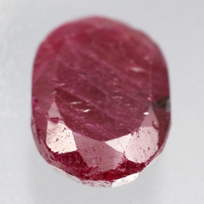 Камень розовый корунд натуральный 13.80 карат арт 0566