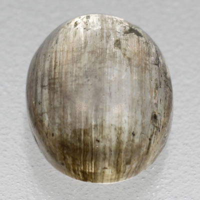 Камень Скаполит натуральный с рутилом 4.70 карат арт 21981