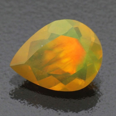  Камень RAINBOW MULTI опал натуральный 0.74  карат арт. 1546